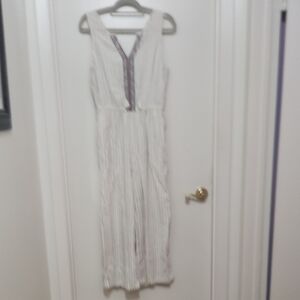 White Old Navy Striped Sleeveless Open Back, Pockets Jumpsuit SIZE S